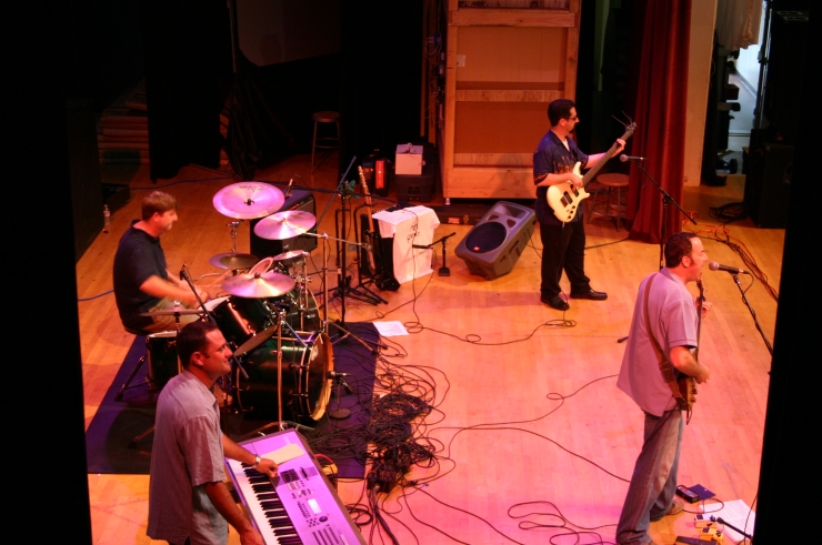 Click for original image 1555k 2048x1360