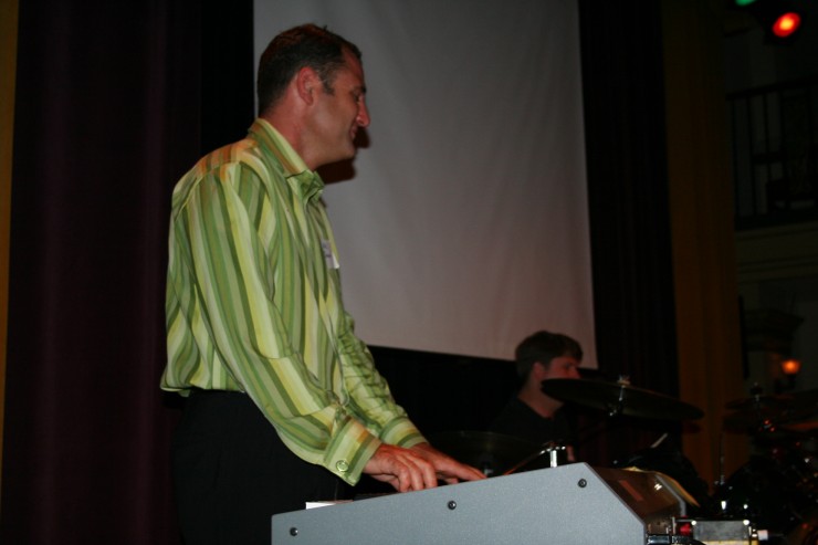 Click for original image 712k 1728x1152