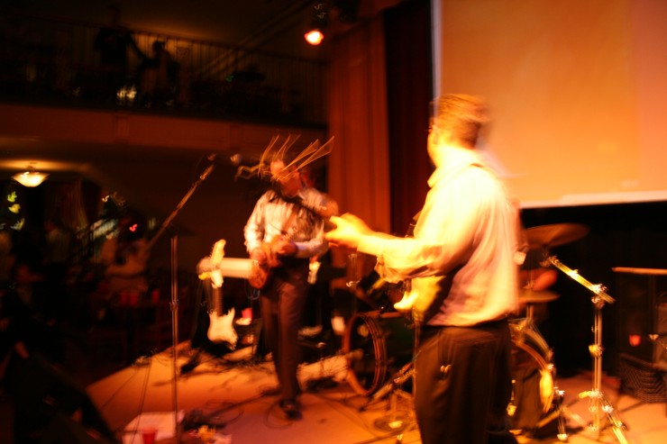 Click for original image 809k 1728x1152