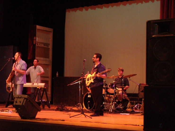 Click for original image 968k 2304x1728