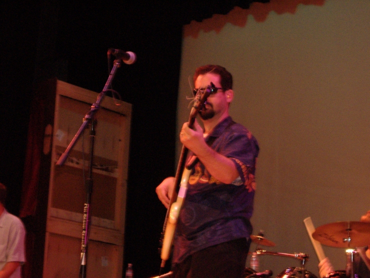 Click for original image 976k 2304x1728