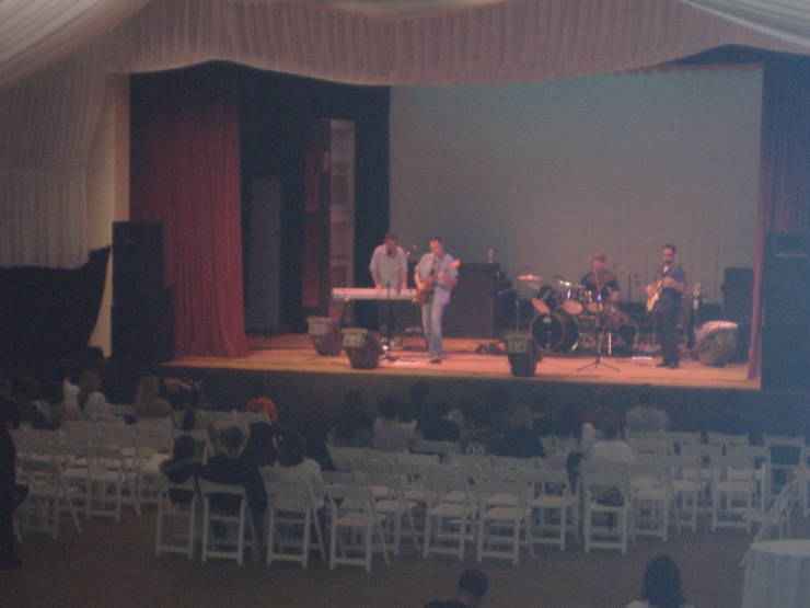 Click for original image 952k 2304x1728