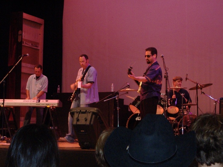 Click for original image 975k 2304x1728